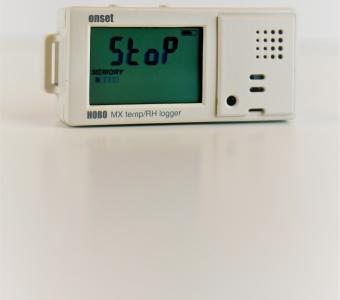 data logger showing stats on screen with white background